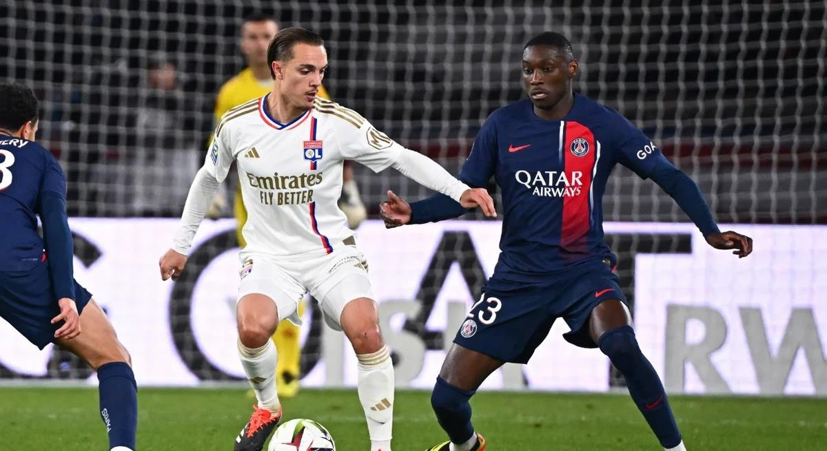 Paris Saint Germain tiếp tục cho thấy phong độ bay cao